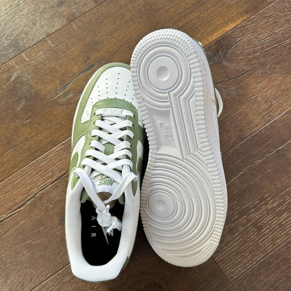 Custom Nike Air Force 1 - Picture 5 of 7